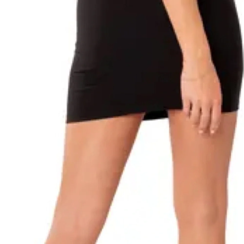 Edikted Black and White Strapless Mini Dress - Picture 3 of 3